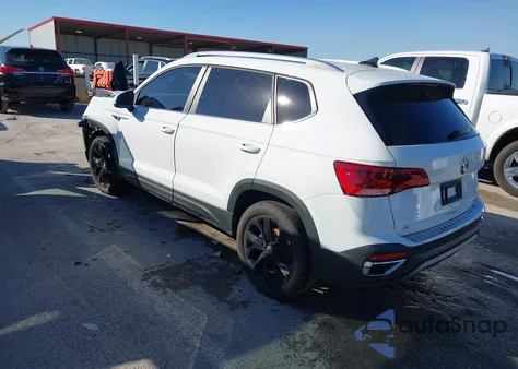 2022 Volkswagen Taos 1.5T Se z USA, uszkodzony, nr VIN 3VVYX7B20NM044074